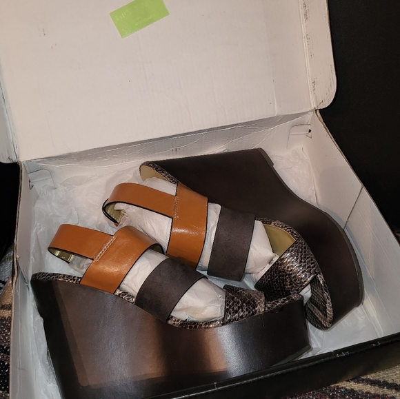 Tri-color snake print wedge sandals (Brand New) - Picture 12 of 12